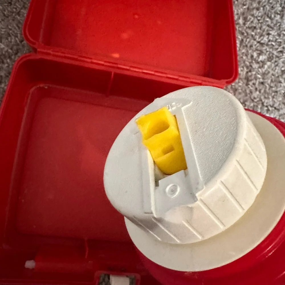 Vintage ALF Red Lunchbox and Thermos Set “Made in USA” - Picture 3 of 6